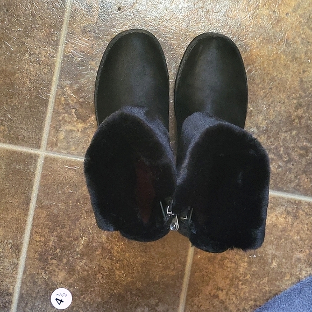 Blowfish Boots girl size 4